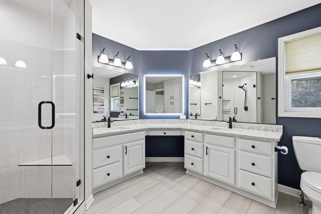 1619 Tallgrass CIRCLE, Waukesha, WI 53188