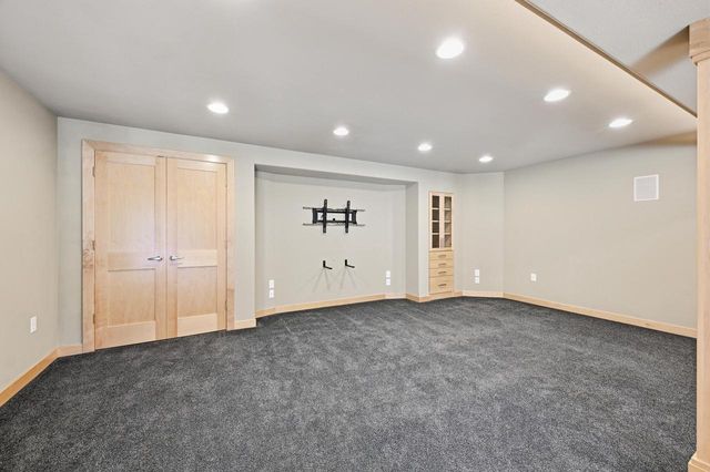 1619 Tallgrass CIRCLE, Waukesha, WI 53188