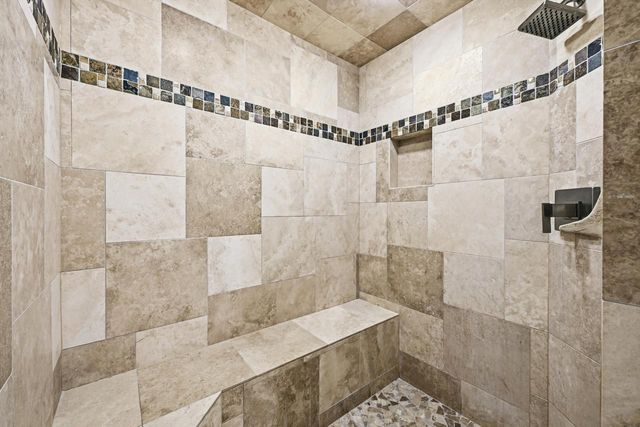 1619 Tallgrass CIRCLE, Waukesha, WI 53188