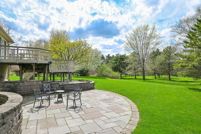 1619 Tallgrass CIRCLE, Waukesha, WI 53188