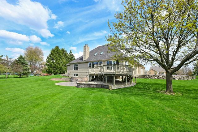 1619 Tallgrass CIRCLE, Waukesha, WI 53188