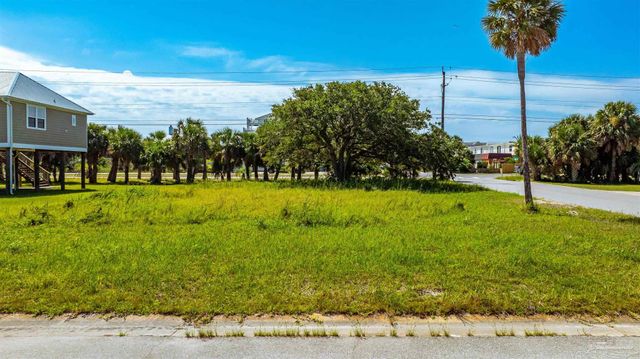 1730 Ensenada Uno, Pensacola Beach, FL 32561