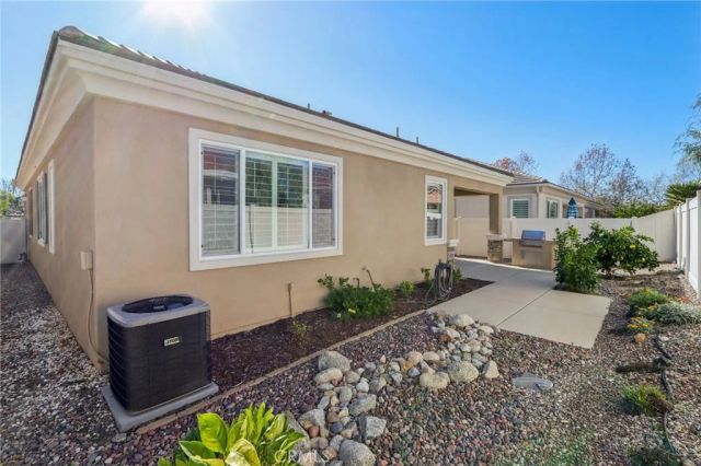 5444 Paseo Famosa, Hemet, CA 92545