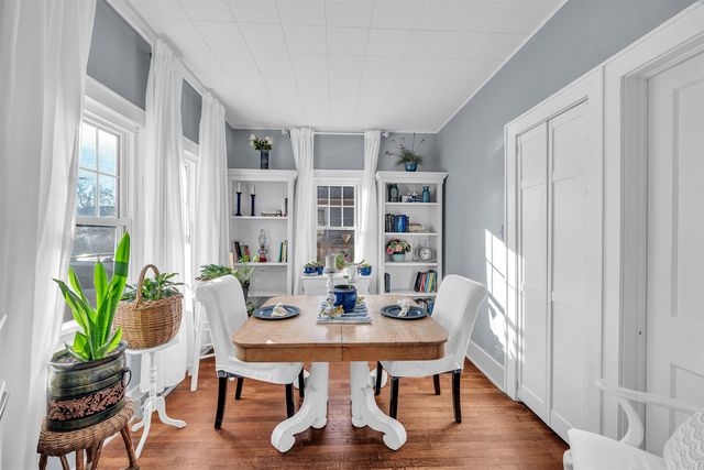 1319 John St, Winfield, KS 67156