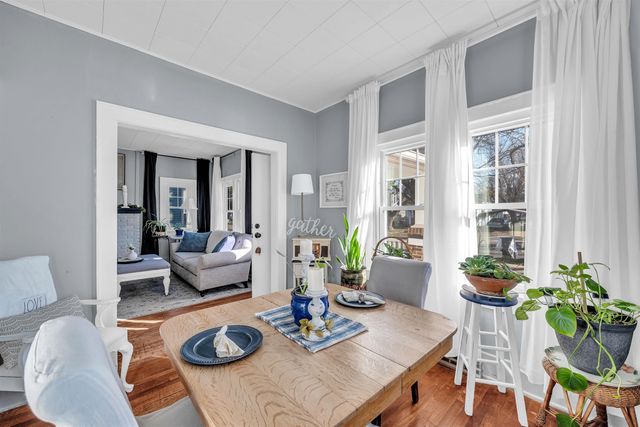 1319 John St, Winfield, KS 67156