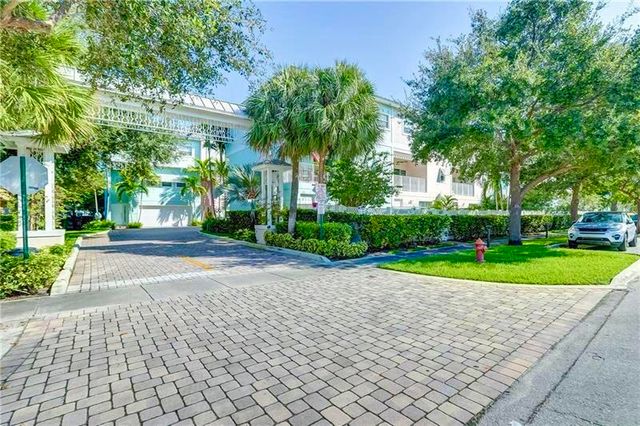 425 NE 1st Street, Pompano Beach, FL 33060