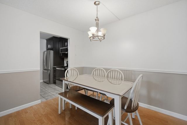 36 Maple Crest Cir F, Holyoke, MA 01040