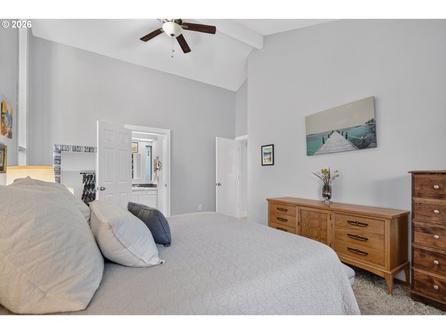 9925 Sw QUAIL POST Rd, Portland, OR 97219