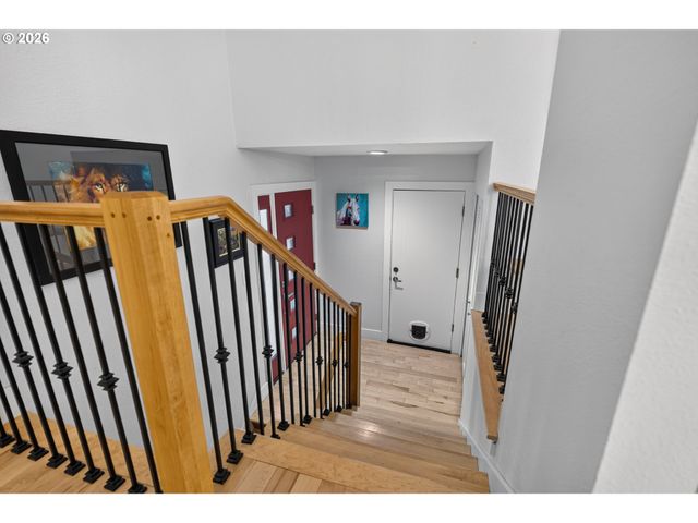 9925 Sw QUAIL POST Rd, Portland, OR 97219