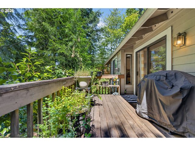 9925 Sw QUAIL POST Rd, Portland, OR 97219