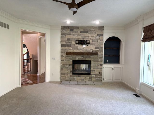 7228 Widmer Road, Shawnee, KS 66216