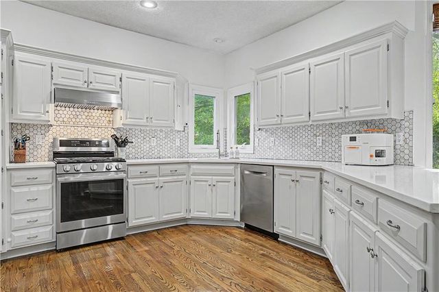 7228 Widmer Road, Shawnee, KS 66216