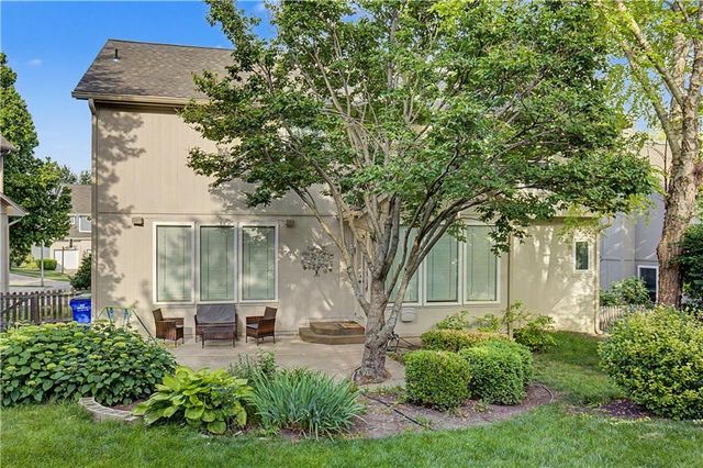 7228 Widmer Road, Shawnee, KS 66216