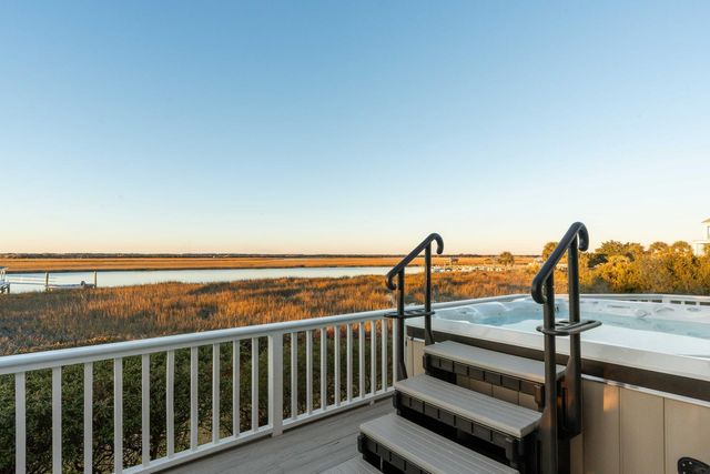 3206 Jasper Boulevard, Sullivans Island, SC 29482