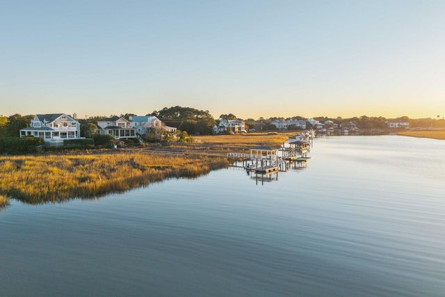 3206 Jasper Boulevard, Sullivans Island, SC 29482