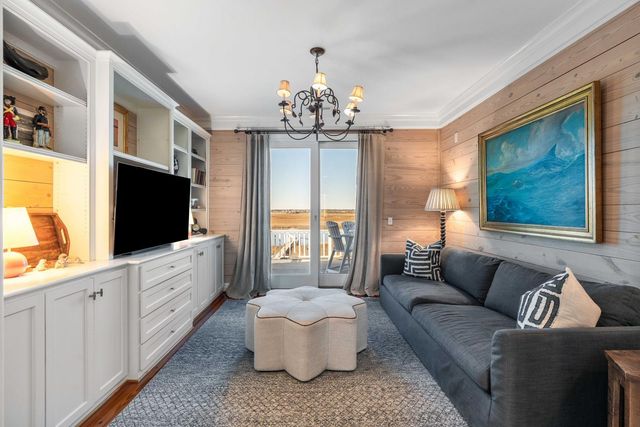 3206 Jasper Boulevard, Sullivans Island, SC 29482