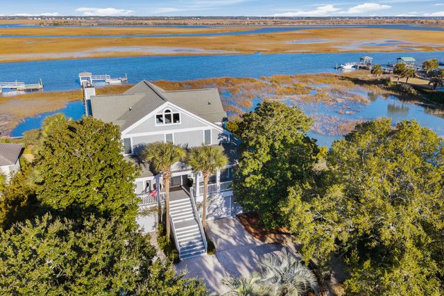3206 Jasper Boulevard, Sullivans Island, SC 29482