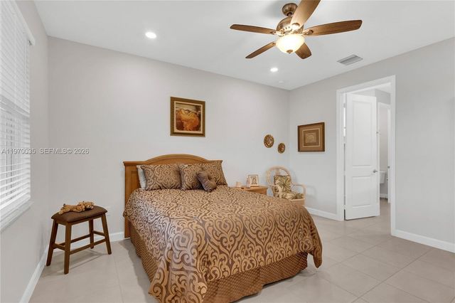 548 SE Plumeria Dr, Port St. Lucie, FL 34984