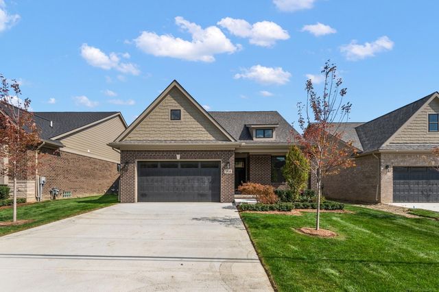 5854 Everton Court, Troy, MI 48085