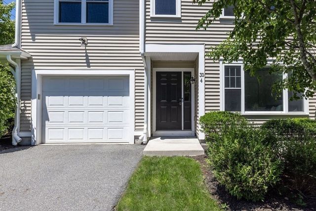 30 Webster St 4, Needham, MA 02494