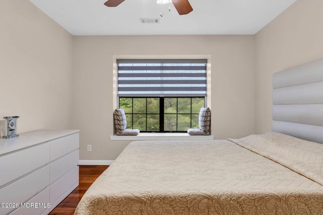 212 Sunshine Court 212, Parlin, NJ 08859