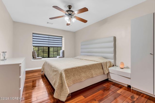 212 Sunshine Court 212, Parlin, NJ 08859