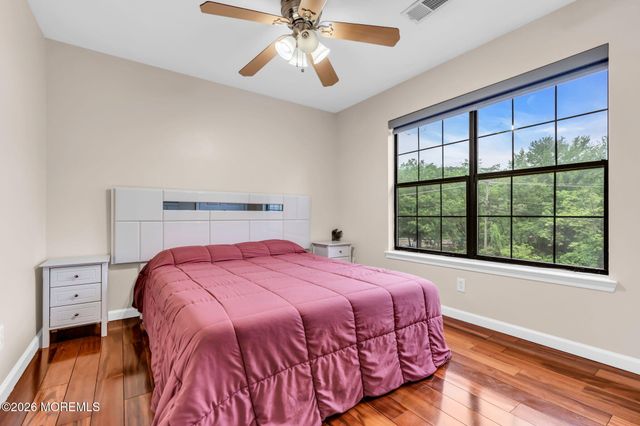 212 Sunshine Court 212, Parlin, NJ 08859