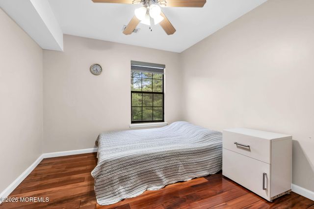 212 Sunshine Court 212, Parlin, NJ 08859