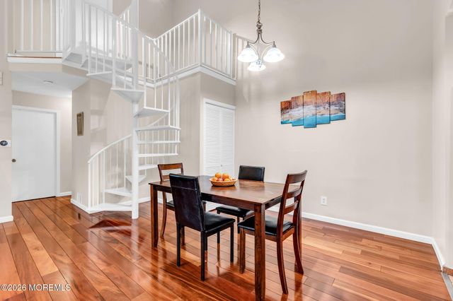 212 Sunshine Court 212, Parlin, NJ 08859
