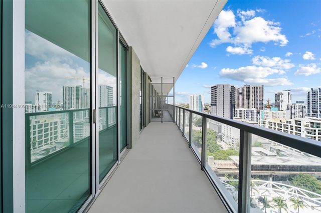 79 SW 12th St 2108-S, Miami, FL 33130