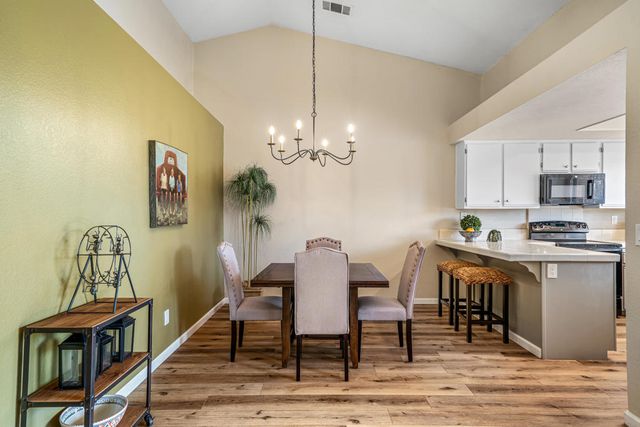 42334 Sari Court, Palm Desert, CA 92211