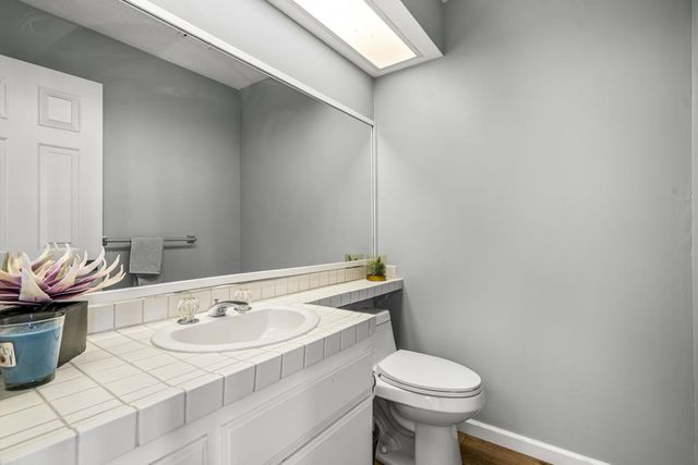 42334 Sari Court, Palm Desert, CA 92211