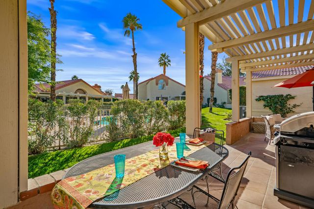 42334 Sari Court, Palm Desert, CA 92211