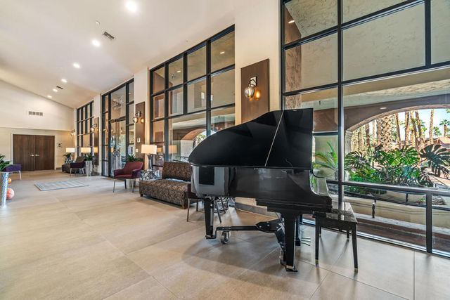 42334 Sari Court, Palm Desert, CA 92211