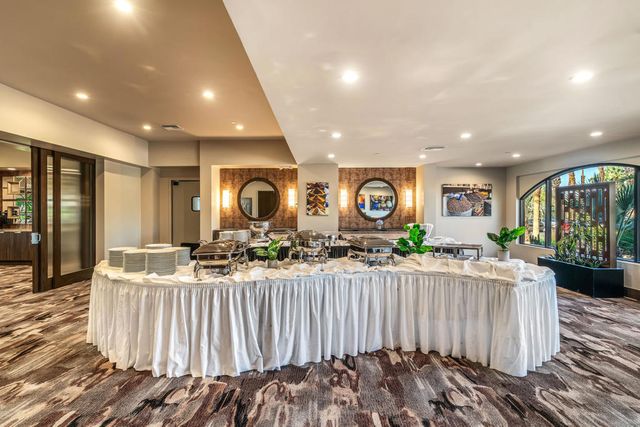 42334 Sari Court, Palm Desert, CA 92211