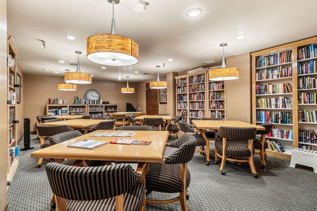 42334 Sari Court, Palm Desert, CA 92211