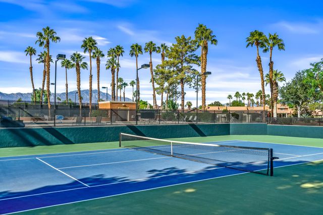 42334 Sari Court, Palm Desert, CA 92211
