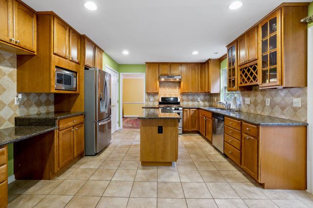 20941 LOHENGRIN CT, Ashburn, VA 20147