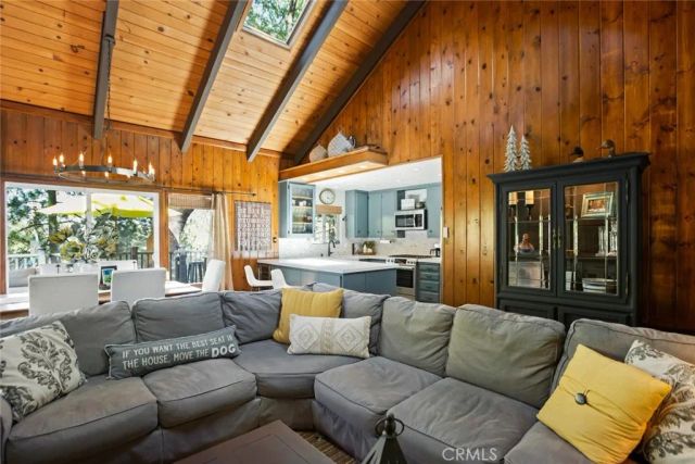 256 N Fairway, Lake Arrowhead, CA 92352