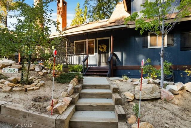 256 N Fairway, Lake Arrowhead, CA 92352