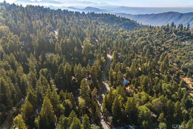 256 N Fairway, Lake Arrowhead, CA 92352