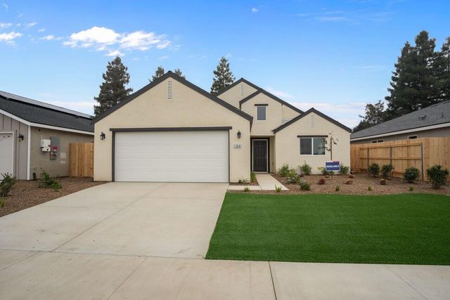 1354 N Camelot Street Brs 25, Porterville, CA 93257