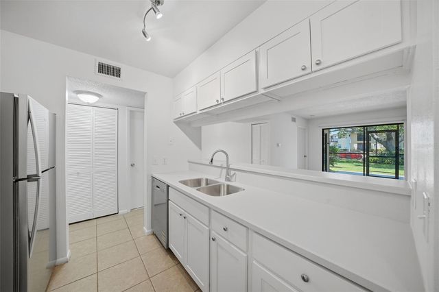 3001 58TH AVENUE S 1005, St Petersburg, FL 33712