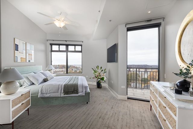 717 S Riverside Dr Apt 1105, Memphis, TN 38103