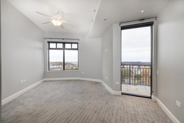 717 S Riverside Dr Apt 1105, Memphis, TN 38103