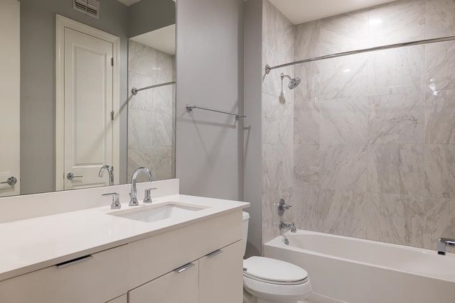 717 S Riverside Dr Apt 1105, Memphis, TN 38103