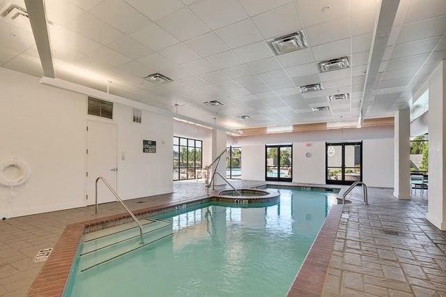 717 S Riverside Dr Apt 1105, Memphis, TN 38103