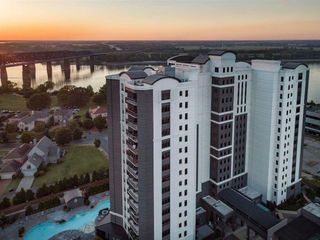 717 S Riverside Dr Apt 1105, Memphis, TN 38103