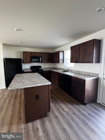 310 OTERO LN, Hedgesville, WV 25427