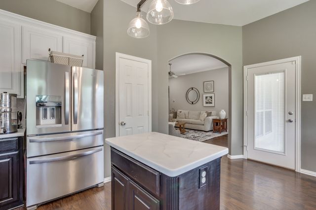 112 Bullava Court, Crowley, TX 76036